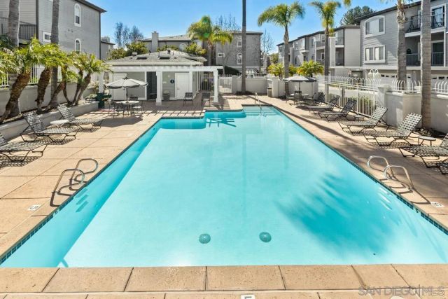 8643 Via Mallorca D, La Jolla, CA 92037