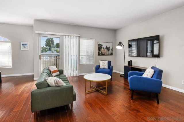 8643 Via Mallorca D, La Jolla, CA 92037