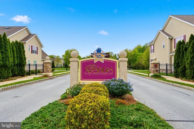 1720 WISTERIA LN, West Chester, PA 19380