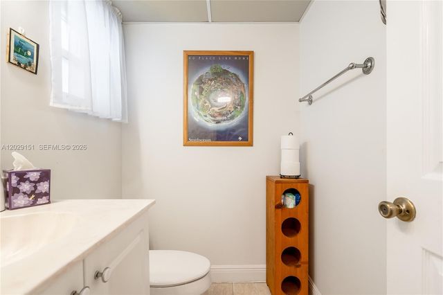 9340 Sunrise Lakes Blvd 209, Sunrise, FL 33322