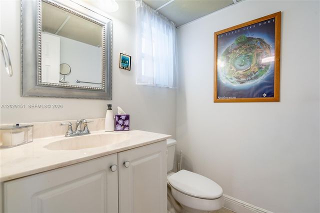 9340 Sunrise Lakes Blvd 209, Sunrise, FL 33322