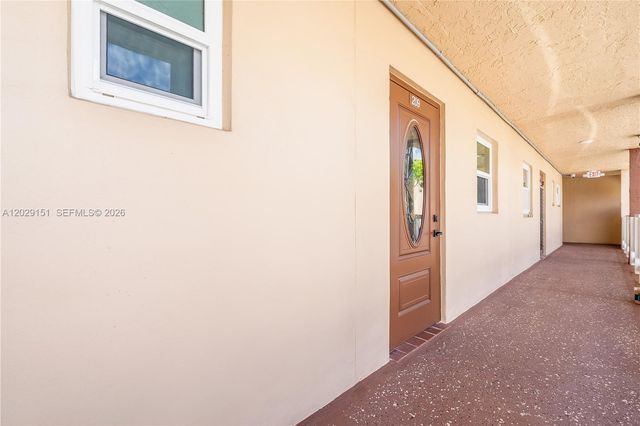 9340 Sunrise Lakes Blvd 209, Sunrise, FL 33322