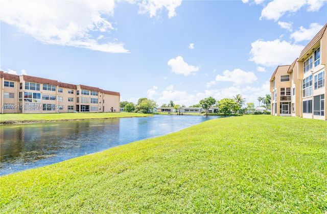 9340 Sunrise Lakes Blvd 209, Sunrise, FL 33322