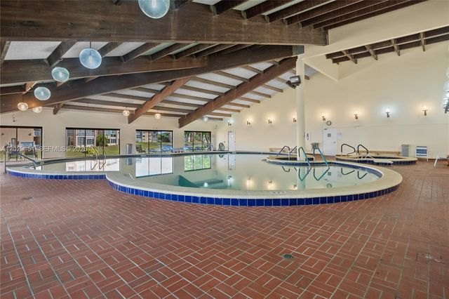 9340 Sunrise Lakes Blvd 209, Sunrise, FL 33322