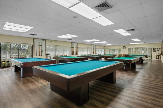 9340 Sunrise Lakes Blvd 209, Sunrise, FL 33322