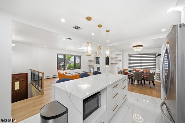 55 17Th Ave, Elmwood Park Boro, NJ 07407