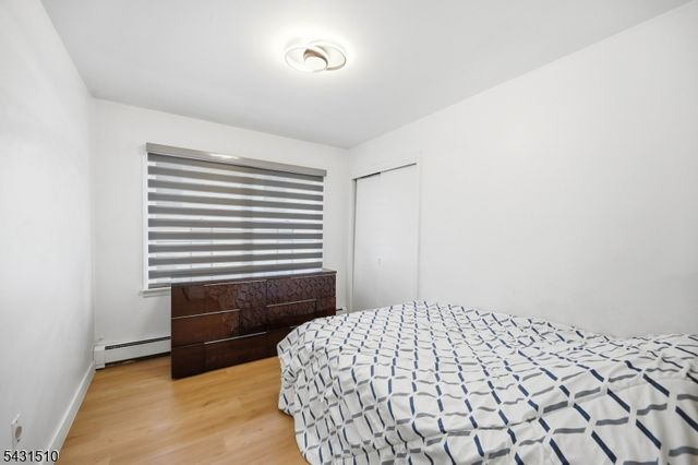 55 17Th Ave, Elmwood Park Boro, NJ 07407