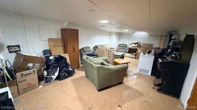 23175 Gladhill Lane, St. Clair Shores, MI 48080