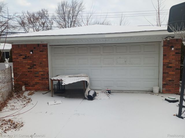 23175 Gladhill Lane, St. Clair Shores, MI 48080