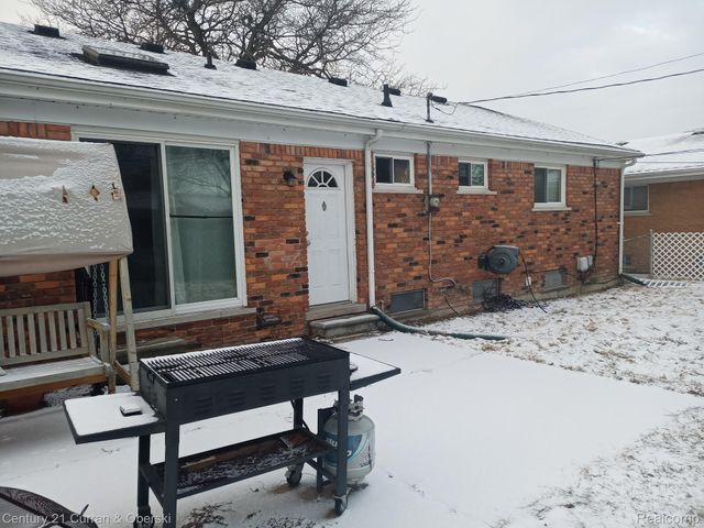 23175 Gladhill Lane, St. Clair Shores, MI 48080