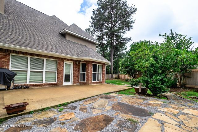 628 Kinsington Court, Ridgeland, MS 39157