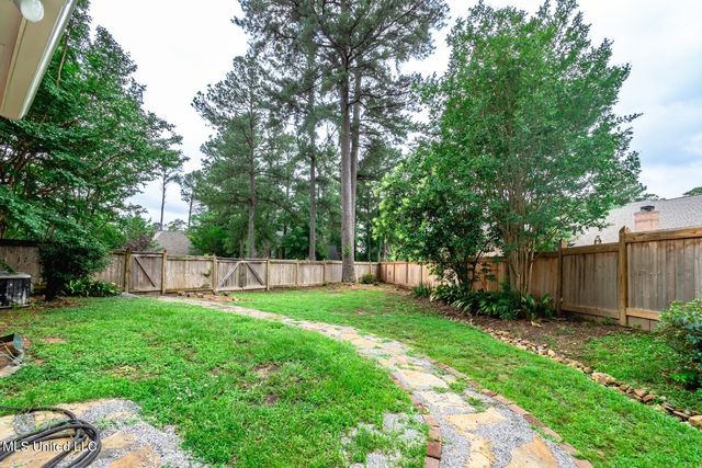 628 Kinsington Court, Ridgeland, MS 39157