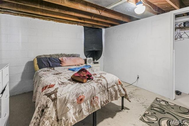 306 Roberta Avenue, St Louis, MO 63135