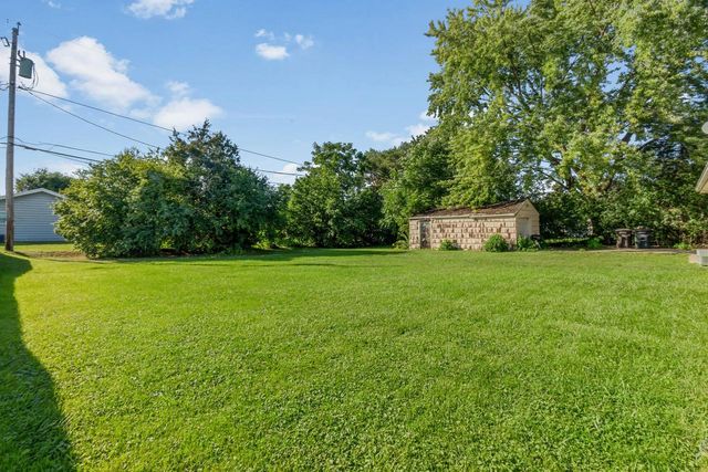 7227 S 37th PLACE, Franklin, WI 53132