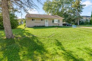 7227 S 37th PLACE, Franklin, WI 53132