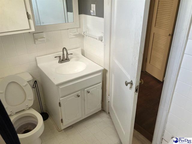 115 Carolina Ave, Lake City, SC 29560