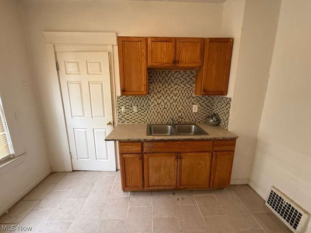 4309 E 128th Street, Cleveland, OH 44105