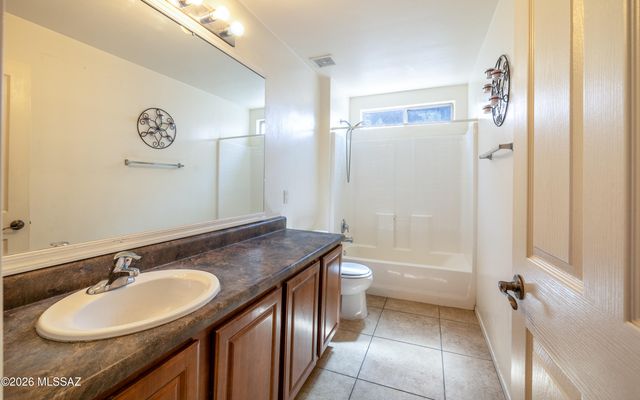 2739 S Pantano Edge Drive, Tucson, AZ 85730