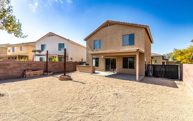 2739 S Pantano Edge Drive, Tucson, AZ 85730
