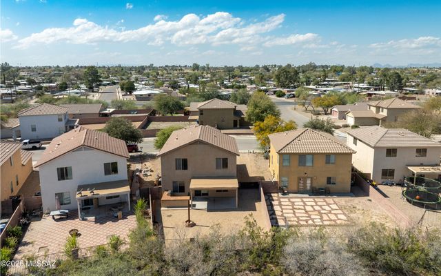 2739 S Pantano Edge Drive, Tucson, AZ 85730