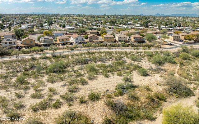 2739 S Pantano Edge Drive, Tucson, AZ 85730