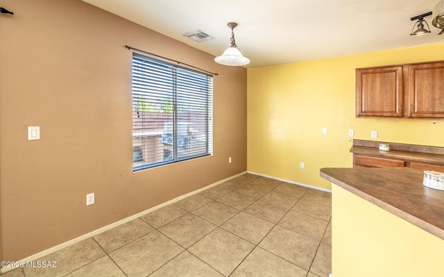 2739 S Pantano Edge Drive, Tucson, AZ 85730