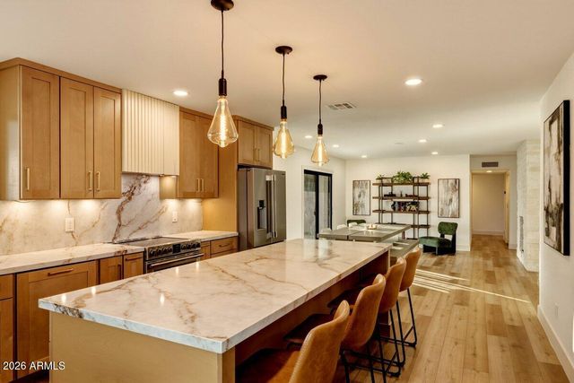 740 N ORACLE --, Mesa, AZ 85203