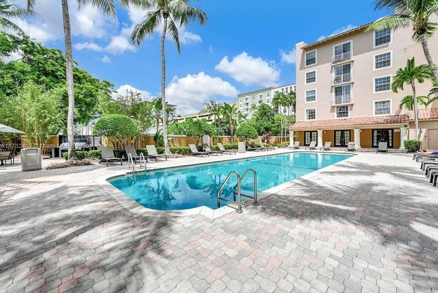 1919 Van Buren St 104A, Hollywood, FL 33020