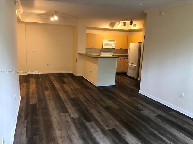1919 Van Buren St 104A, Hollywood, FL 33020