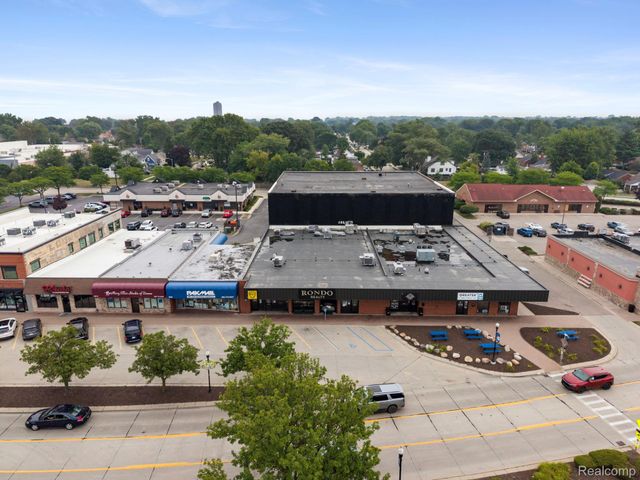 23208 GreaterMack Avenue unit B, St. Clair Shores, MI 48080