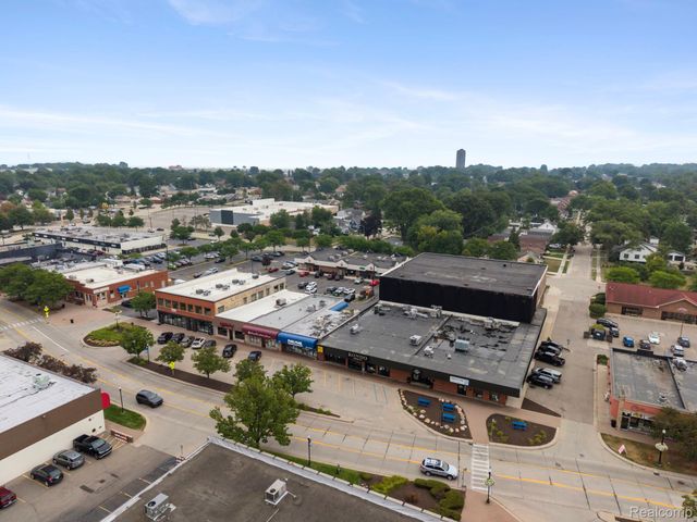 23208 GreaterMack Avenue unit B, St. Clair Shores, MI 48080
