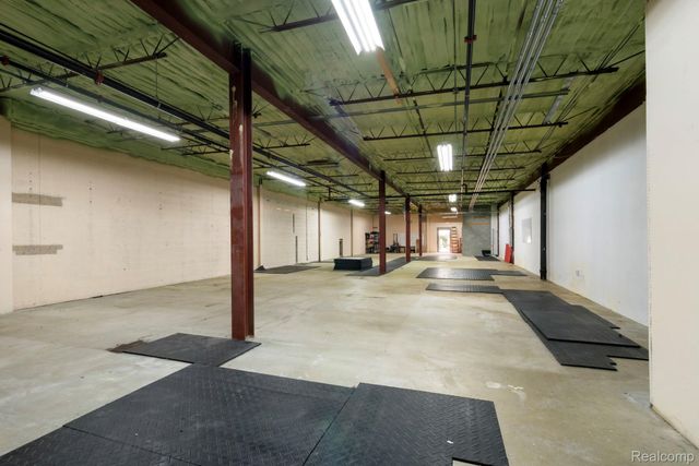 23208 GreaterMack Avenue unit B, St. Clair Shores, MI 48080