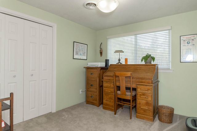 15902 Water Gap Road, Williams, OR 97544