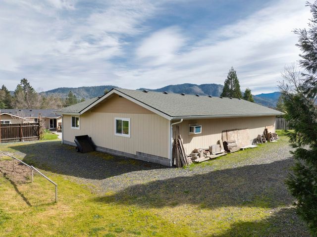15902 Water Gap Road, Williams, OR 97544