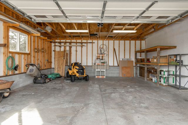 15902 Water Gap Road, Williams, OR 97544