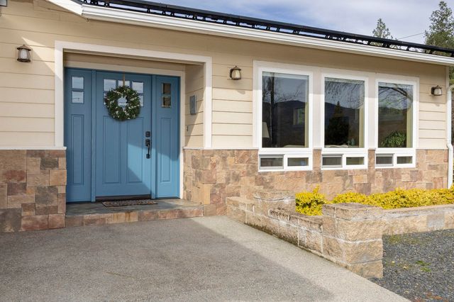 15902 Water Gap Road, Williams, OR 97544