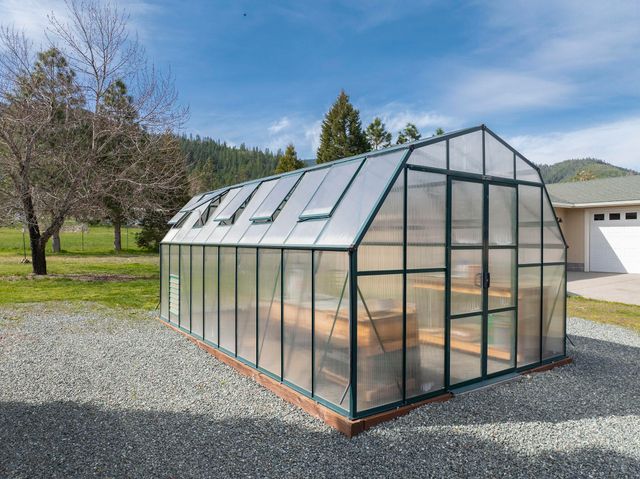 15902 Water Gap Road, Williams, OR 97544