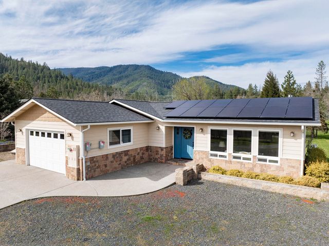 15902 Water Gap Road, Williams, OR 97544