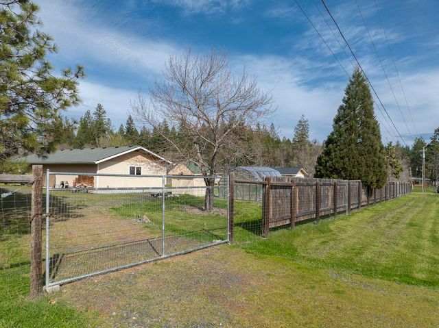 15902 Water Gap Road, Williams, OR 97544