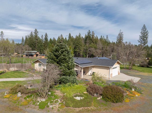 15902 Water Gap Road, Williams, OR 97544