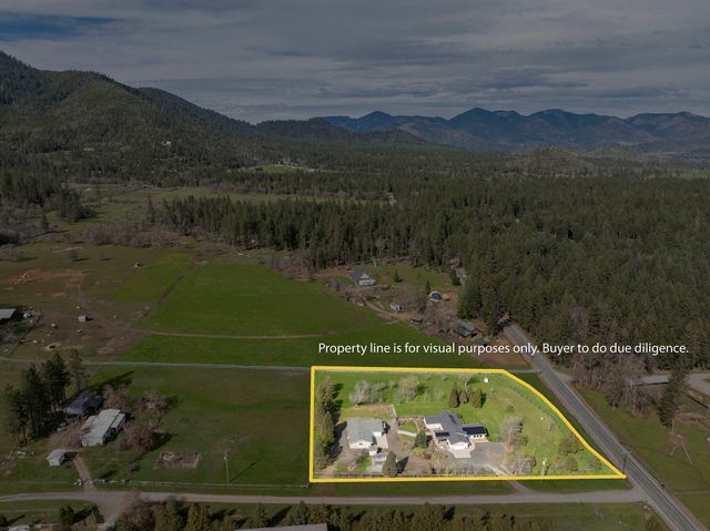 15902 Water Gap Road, Williams, OR 97544
