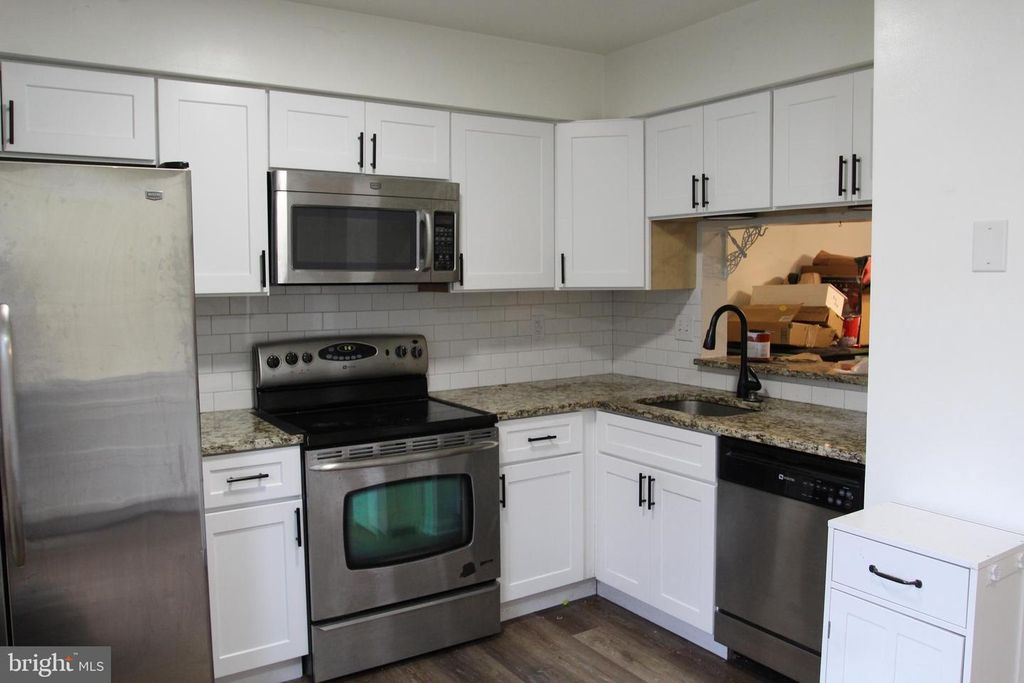 Image 3 of property listing at 8235 GREAT BEND RD, Glen Burnie, MD 21061