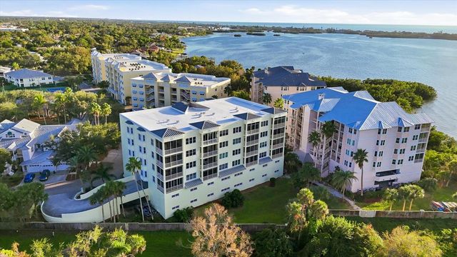 232 HIDDEN BAY DRIVE 303, Osprey, FL 34229