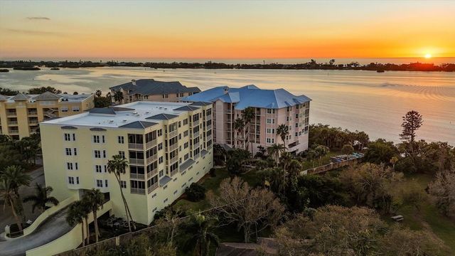 232 HIDDEN BAY DRIVE 303, Osprey, FL 34229