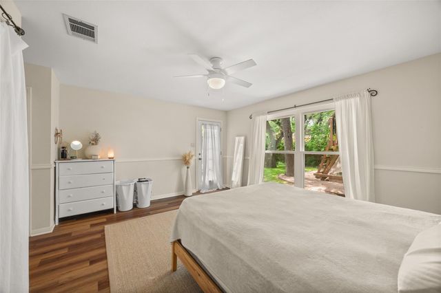 4836 TRAIL CREST CIR, Austin, TX 78735