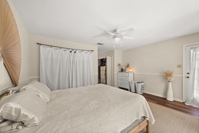 4836 TRAIL CREST CIR, Austin, TX 78735