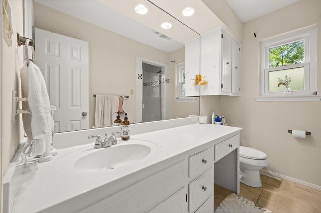 4836 TRAIL CREST CIR, Austin, TX 78735