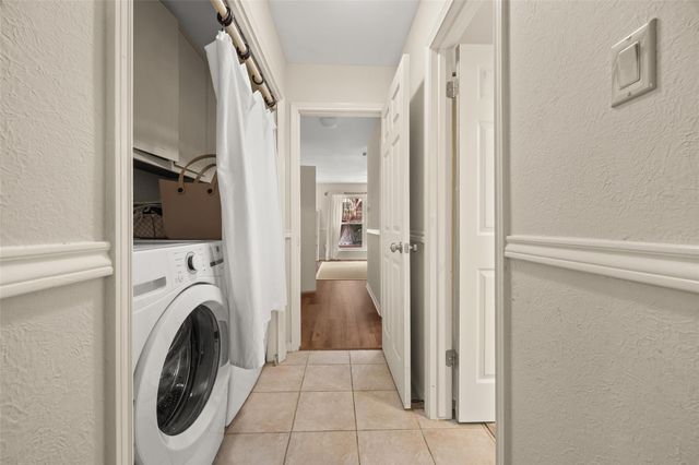 4836 TRAIL CREST CIR, Austin, TX 78735