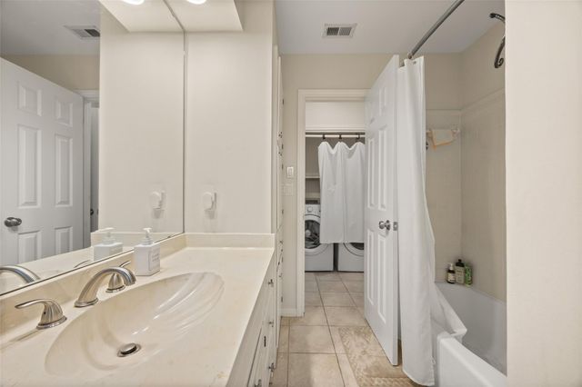 4836 TRAIL CREST CIR, Austin, TX 78735