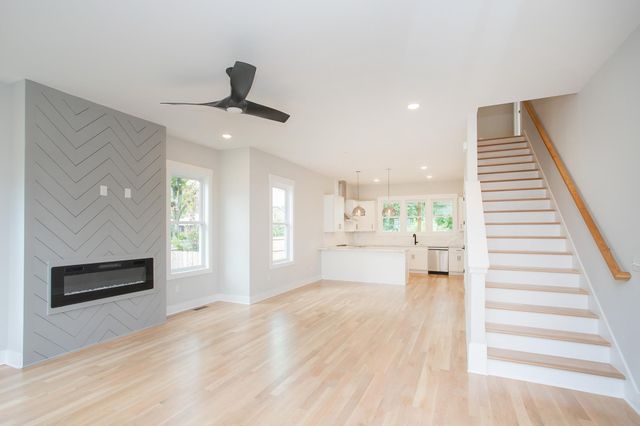 1611 Century St, Nashville, TN 37208